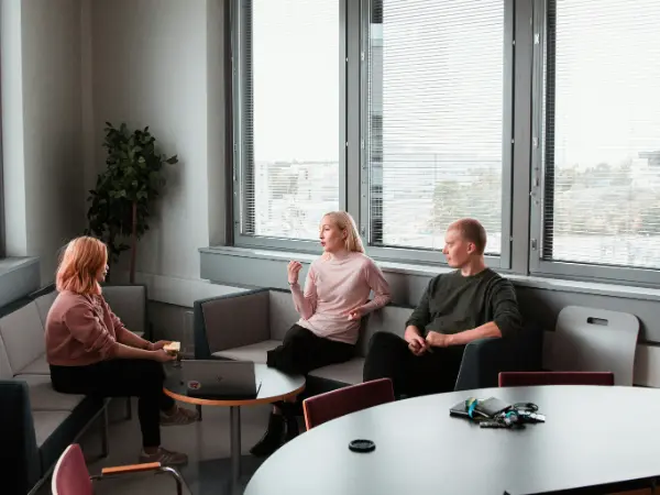 Best Side Hustles for Psychologists Cover Image